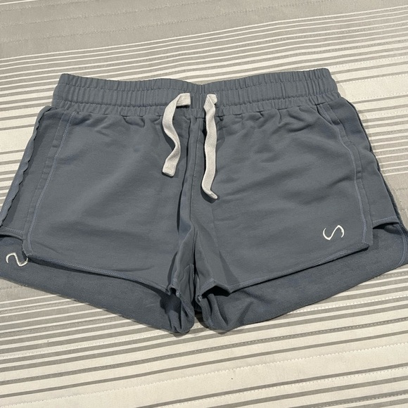 TLF Ladies Set Short Sleeve Hoodie and shorts - Picture 5 of 8